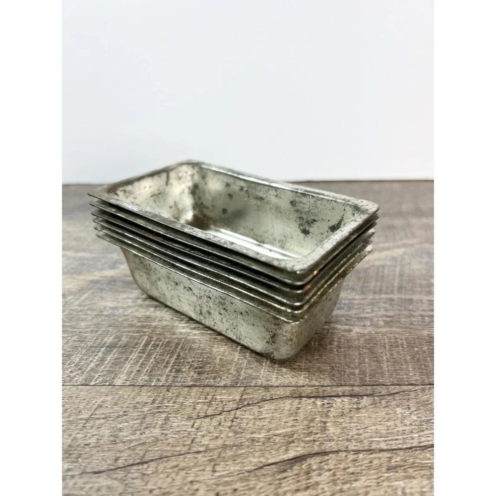 Small vintage loaf pans set of 6 baking assemblage‎ patina display Art junkin